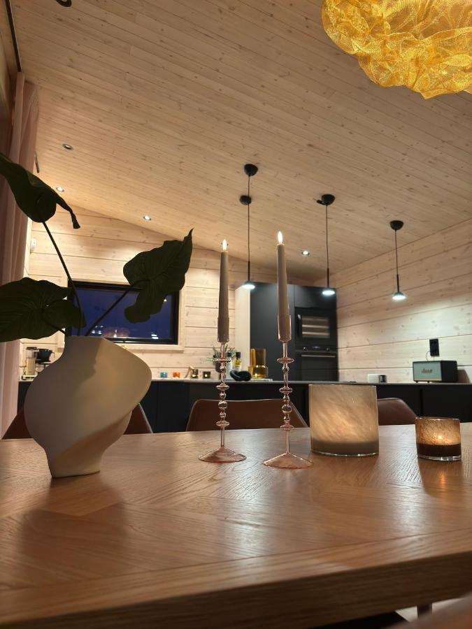 Ekkeroy Lodge - Arctic Living Vadsø المظهر الخارجي الصورة